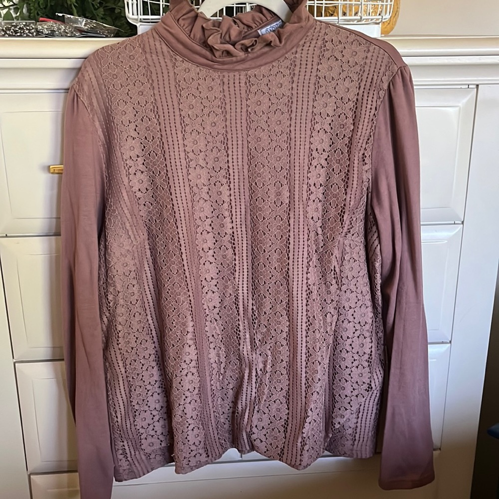 A Dip of Darling - Lace Front Long Sleeve size XL